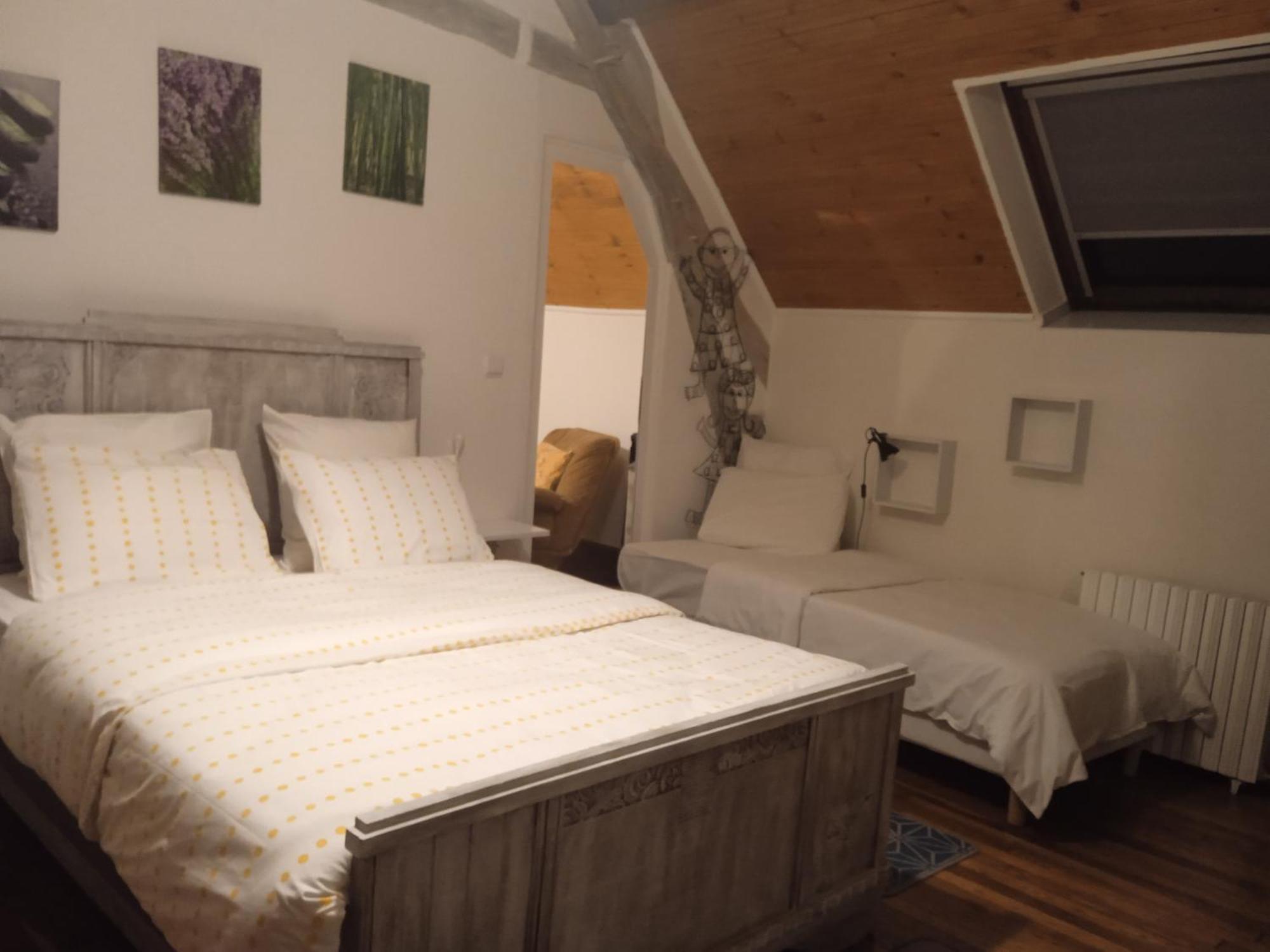 Maison De Vacances Sol & Piper Gombergean Exteriér fotografie